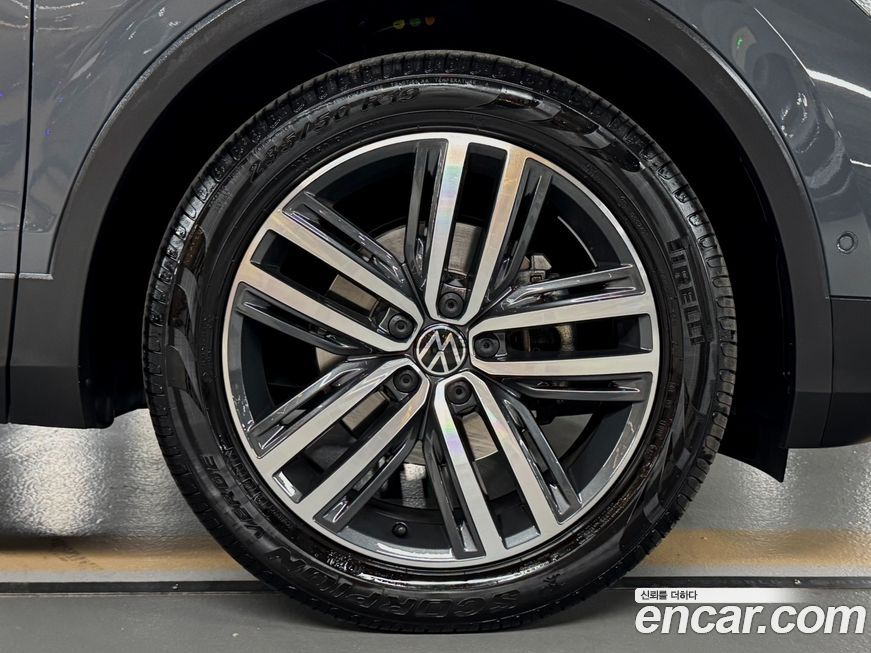 Volkswagen Tiguan 2.0 TDI Prestige, 2024