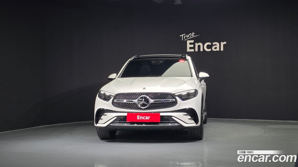 Mercedes-Benz GLC-Class GLC300 4MATIC AMG Line, 2024