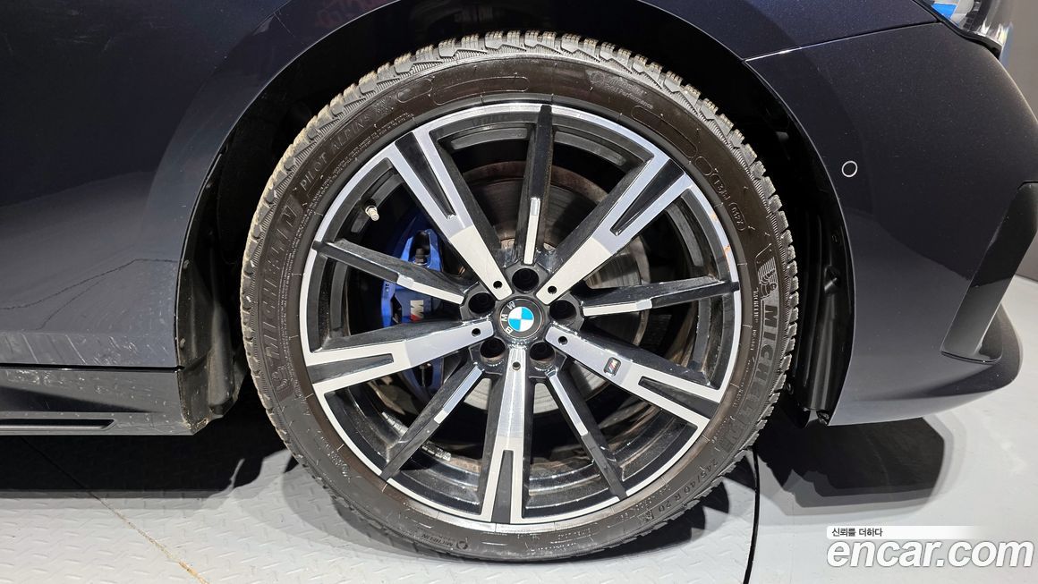 BMW 5-Series 530i xDrive M Sport, 2024