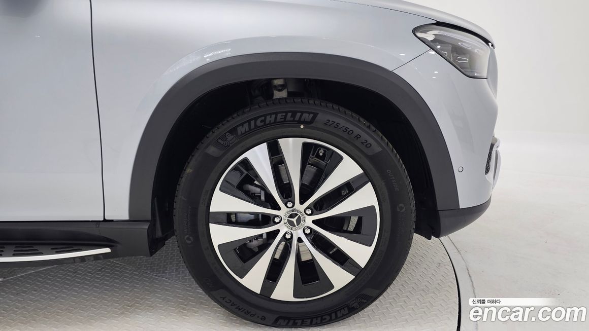 Mercedes-Benz GLE-Class GLE300d 4MATIC, 2025