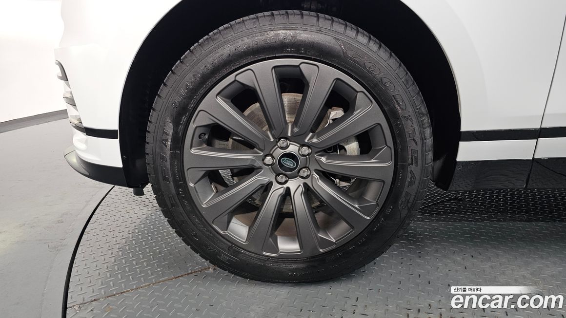 Land Rover Range Rover Velar 2.0 P250 R-Dynamic SE, 2023