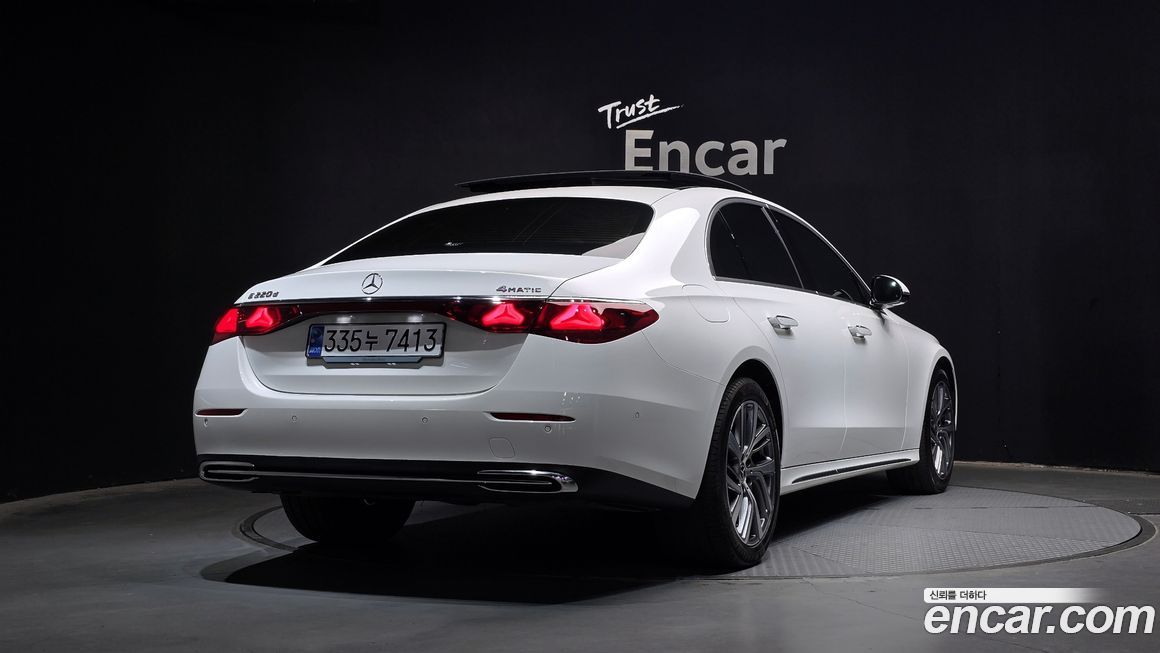 Mercedes-Benz E-Class E220d 4MATIC Exclusive, 2024