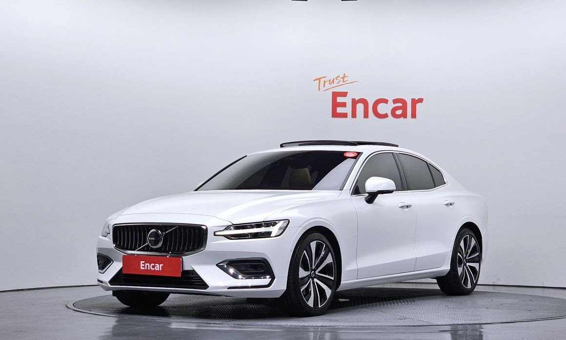 Volvo S60 B5 Ultimate Bright, 2024