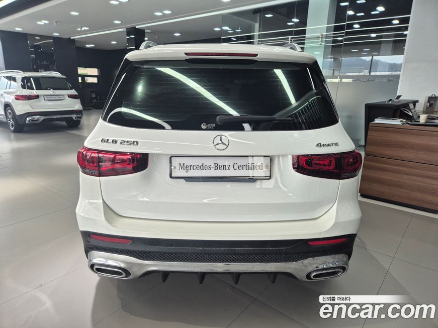 Mercedes-Benz GLB-Class GLB250 4MATIC, 2023