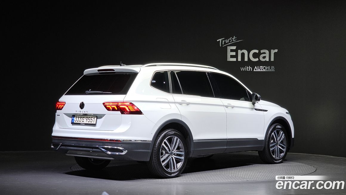 Volkswagen Tiguan 2.0 TSI Prestige, 2023