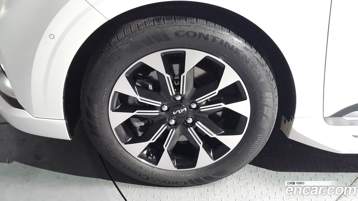 Kia Carnival 7-Seater Hi-Limousine, 2023