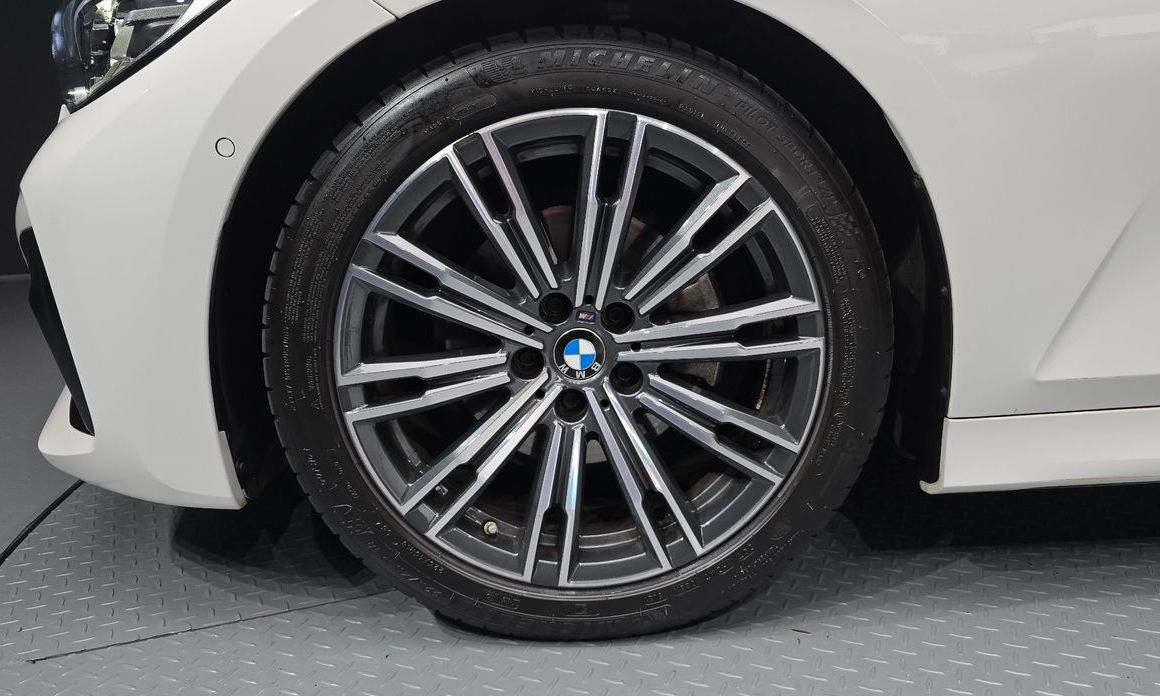 BMW 3-Series 320i M Sport, 2022