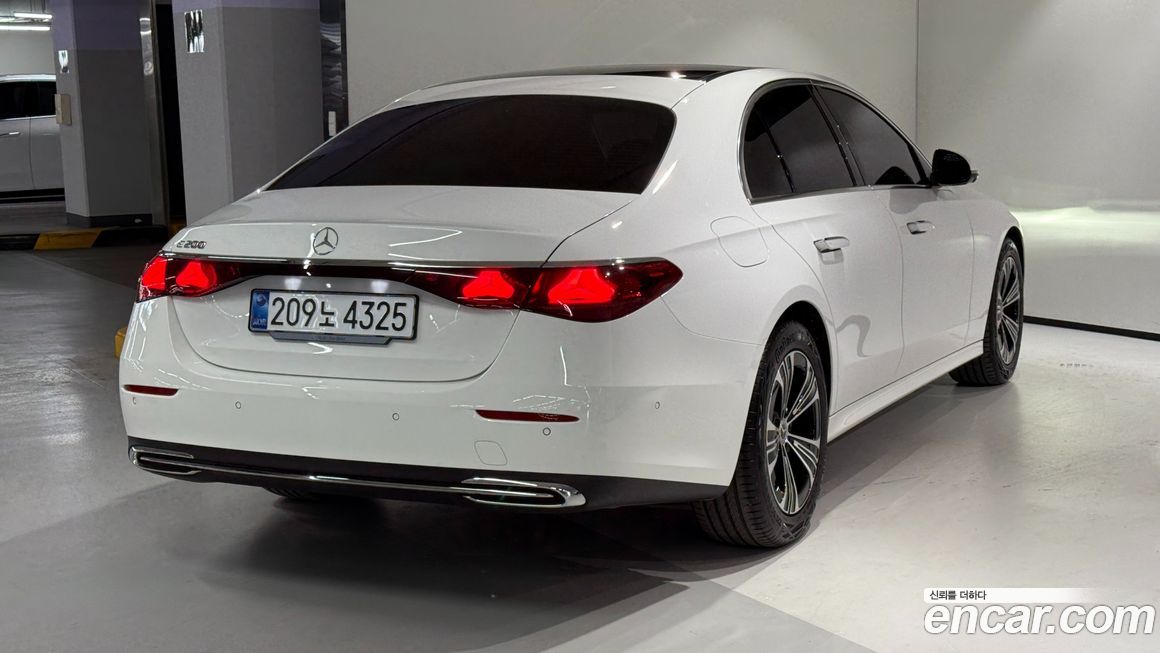 Mercedes-Benz E-Class E200 Avantgarde, 2025