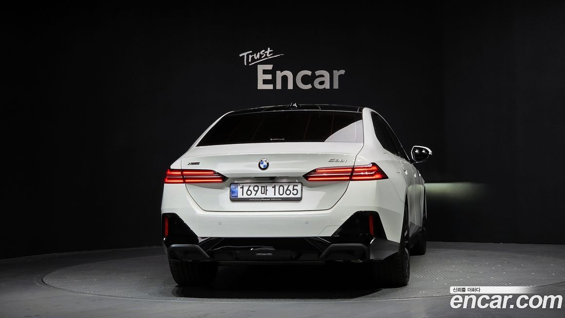 BMW 5-Series 530i xDrive M Sport, 2025