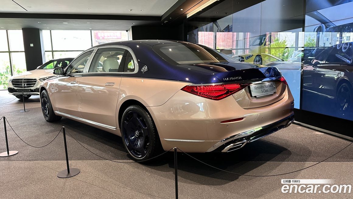 Mercedes-Benz S-Class Maybach S680 4MATIC Haute Vouture Edition, 2023