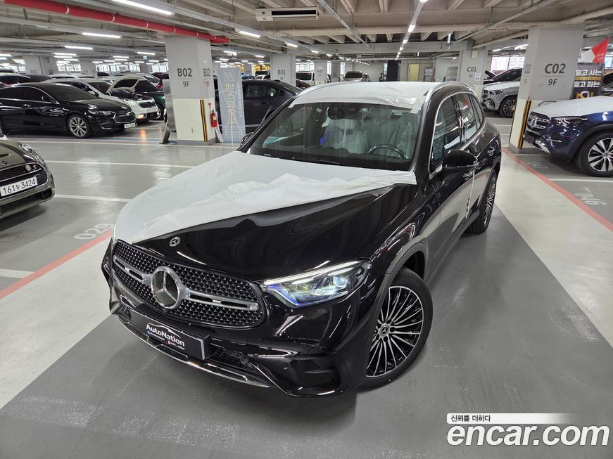 Mercedes-Benz GLC-Class GLC300 4MATIC AMG Line, 2026