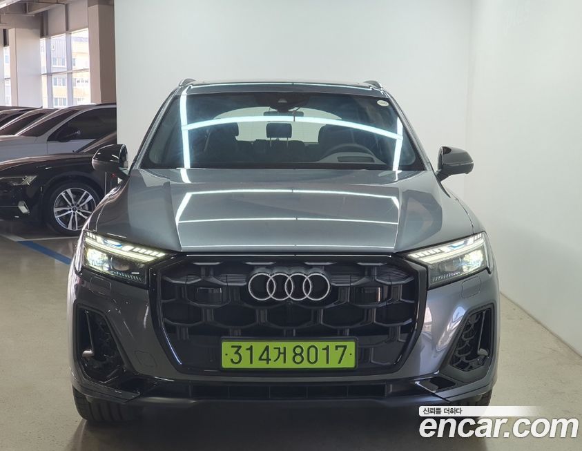 Audi Q7 55 TFSI Quattro Premium, 2025