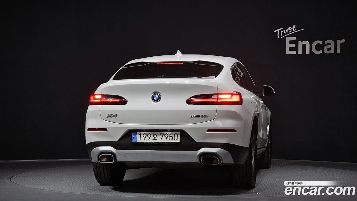 BMW X4 xDrive20i xLine, 2023