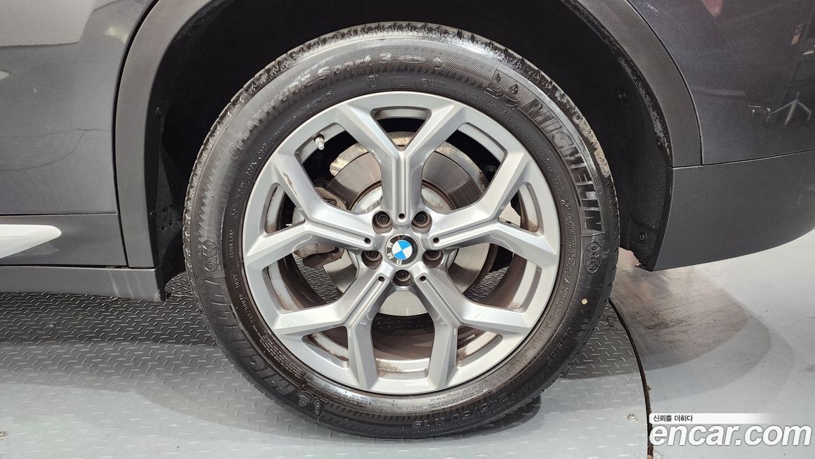 BMW X4 xDrive20i xLine, 2024