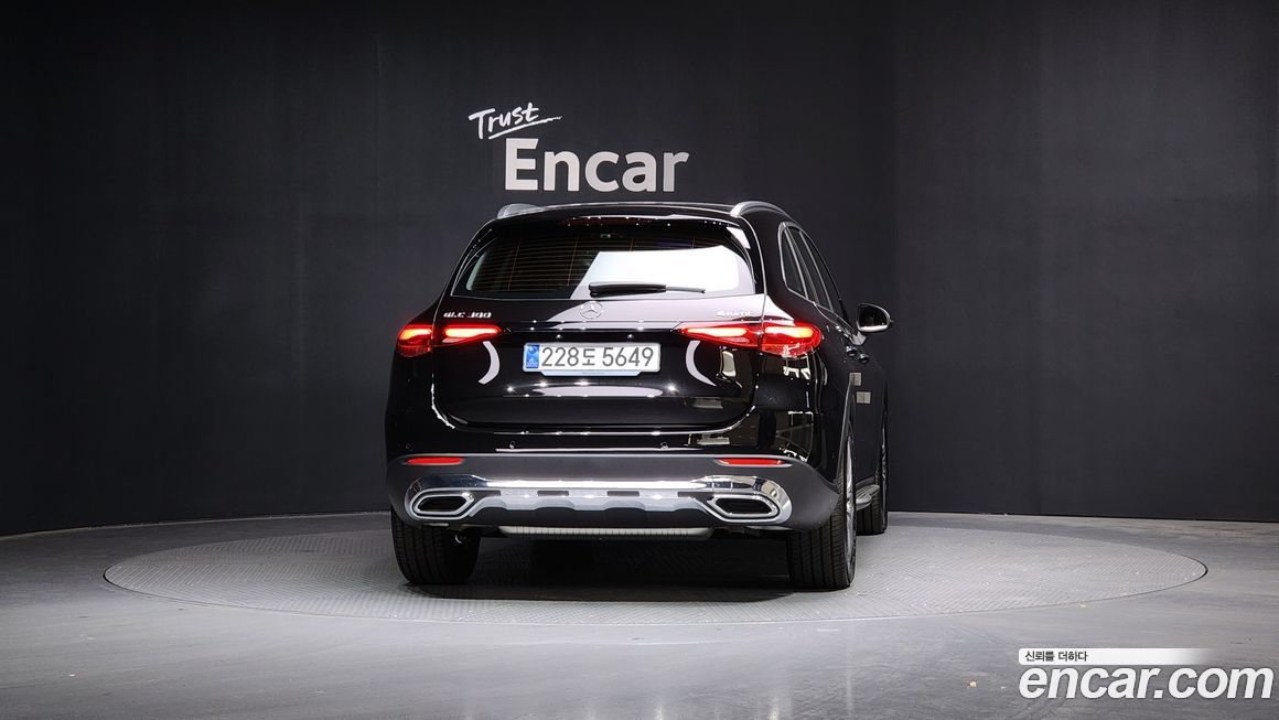 Mercedes-Benz GLC-Class GLC 300 4MATIC Avantgarde, 2025