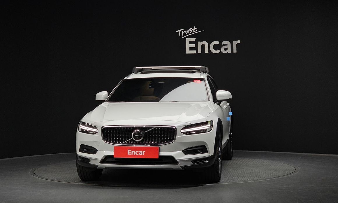Volvo V90 B5 Ultimate AWD, 2023