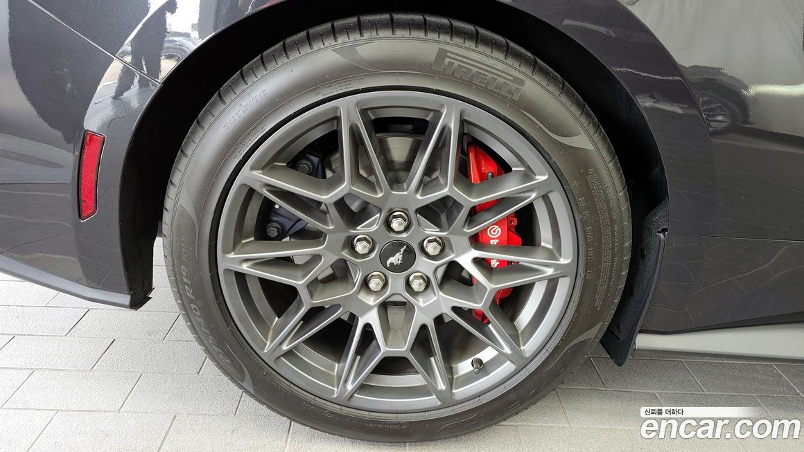 Ford Mustang 5.0 GT Premium Convertible, 2024