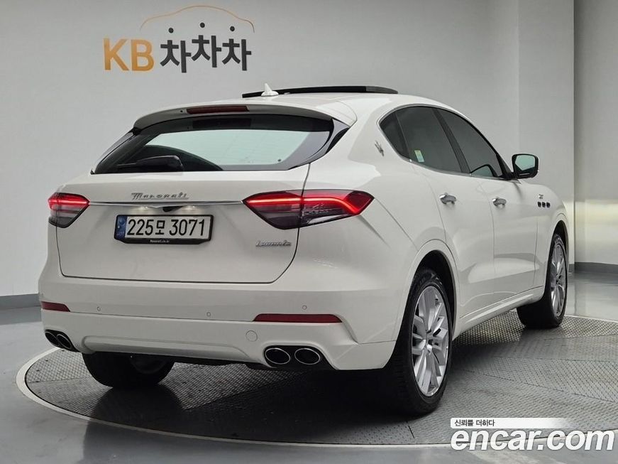 Maserati Levante 2.0 GT AWD, 2022