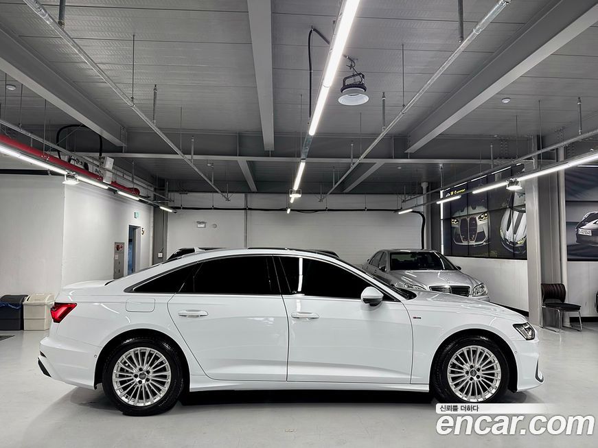Audi A6 40 TDI Premium, 2021