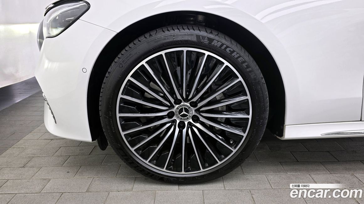 Mercedes-Benz E-Class E450 4MATIC Exclusive, 2024