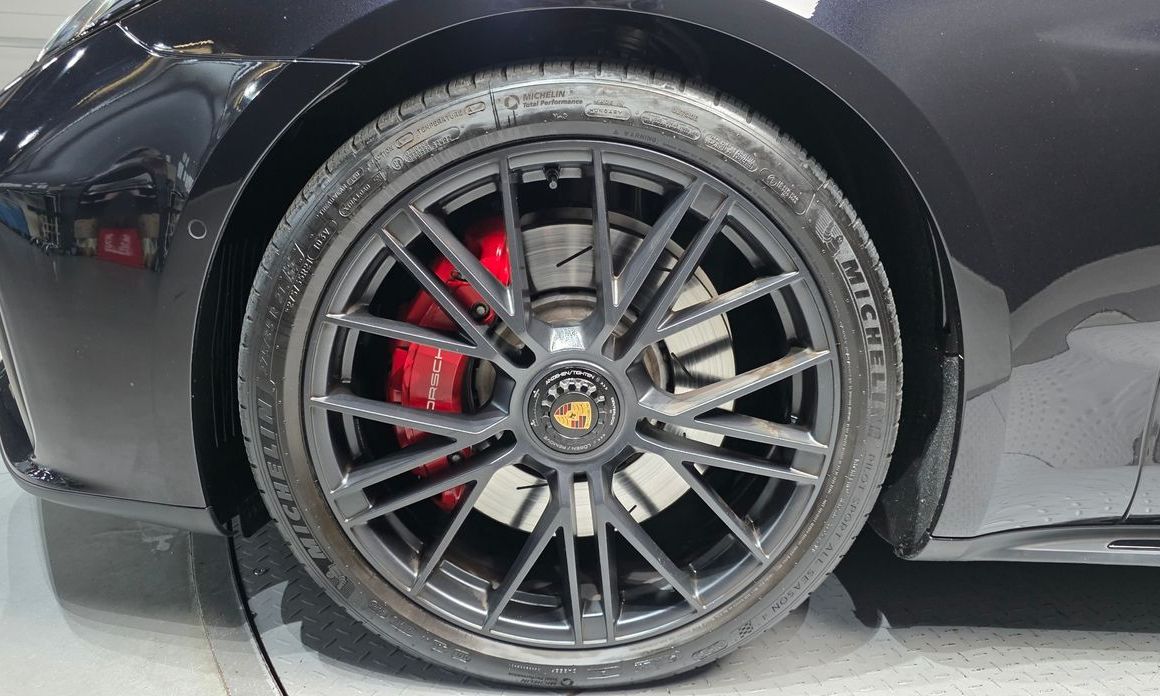Porsche Panamera 4.0 GTS, 2025