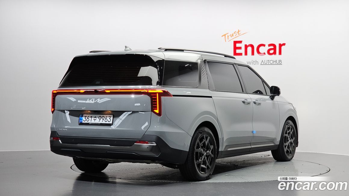 Kia Carnival 7-Seater Gravity, 2025