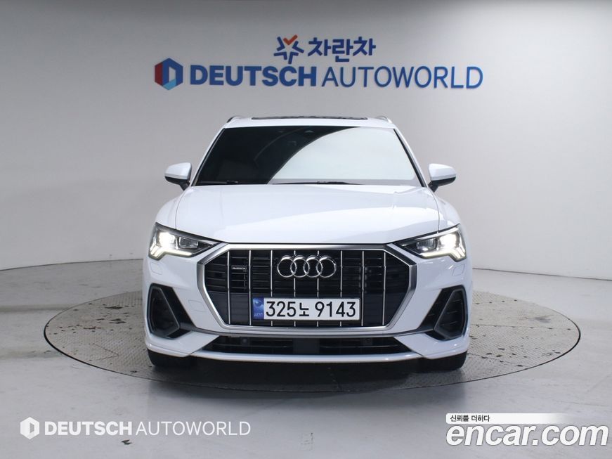 Audi Q3 40 TFSI Quattro Premium, 2023