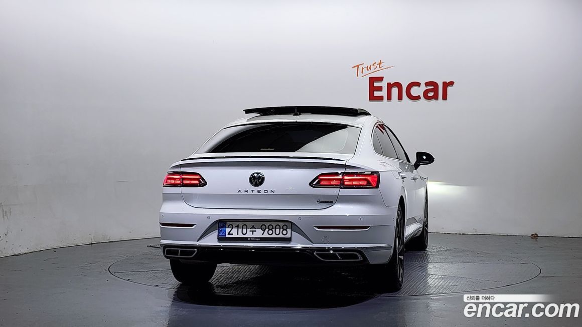 Volkswagen Arteon 2.0 TDI R-LIINE 4Motion, 2022
