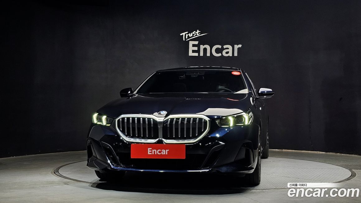 BMW 5-Series 530i xDrive M Sport, 2024