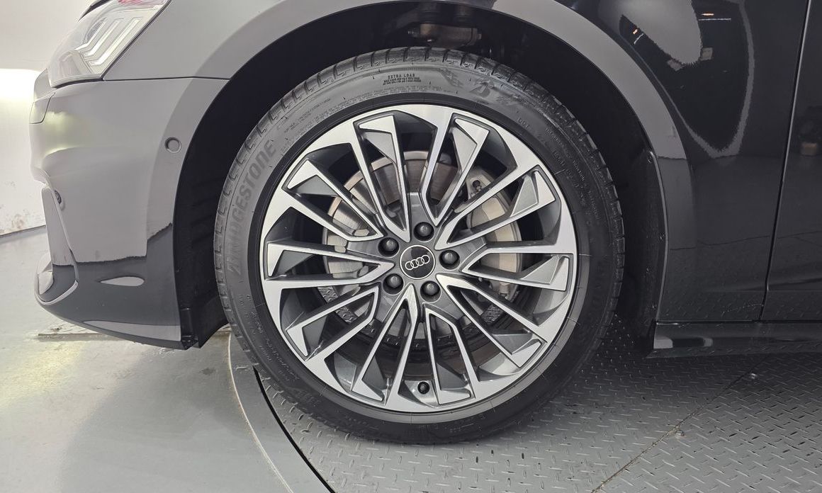 Audi A6 45 TFSI Quattro Premium, 2025