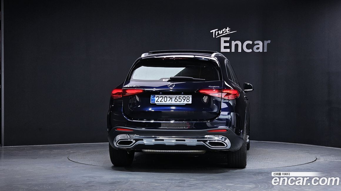 Mercedes-Benz GLC-Class GLC300 4MATIC AMG Line, 2024
