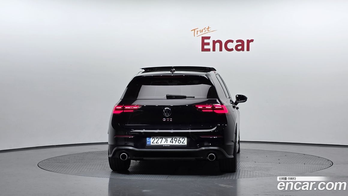 Volkswagen Golf 2.0 GTI, 2022