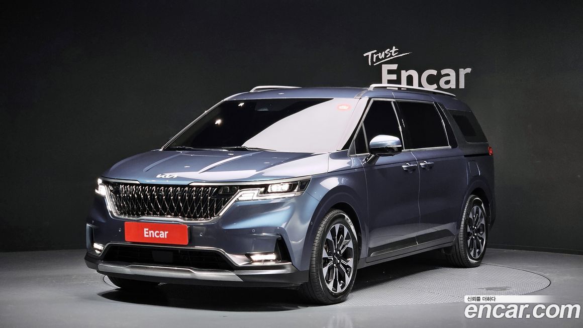 Kia Carnival 9-Seater Signature, 2023