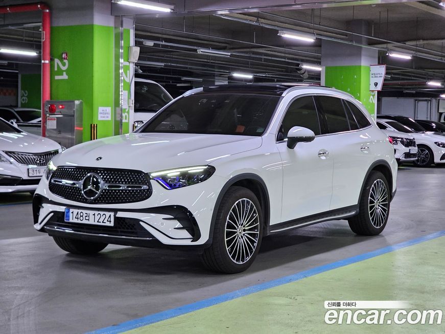 Mercedes-Benz GLC-Class GLC300 4MATIC AMG Line, 2023