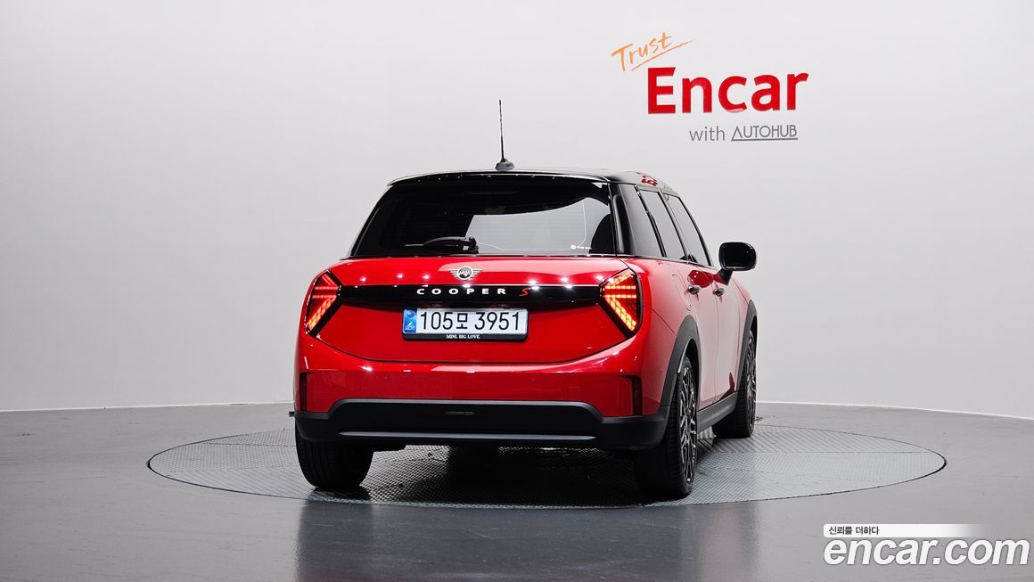 Mini Cooper 5 Door Favoured, 2025
