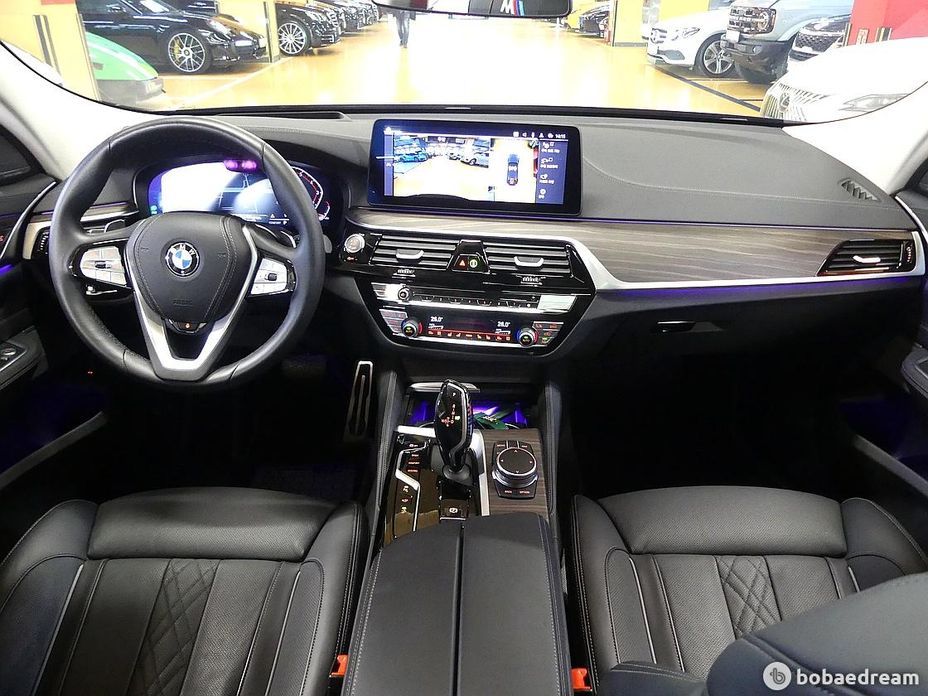BMW Gran Turismo 630i xDrive Luxury, 2024