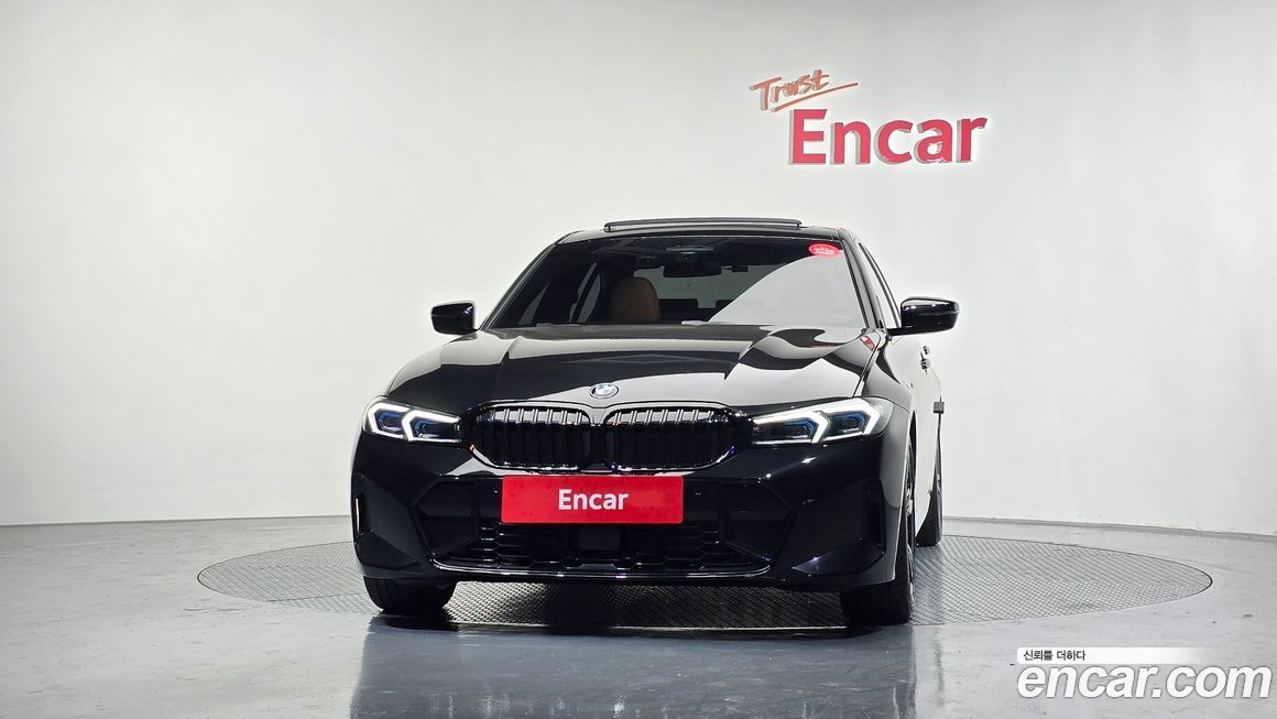 BMW 3-Series 320i M Sport, 2024