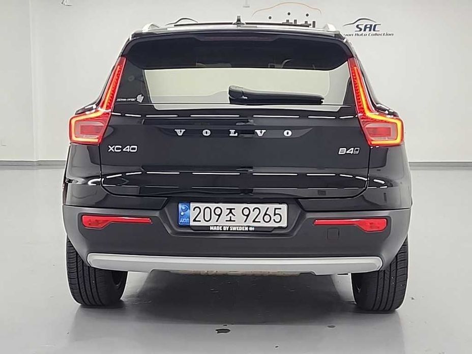 Volvo XC40 B4 Inscription, 2022