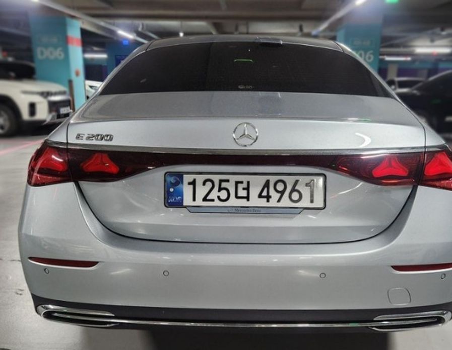 Mercedes-Benz E-Class E200 Avantgarde, 2024