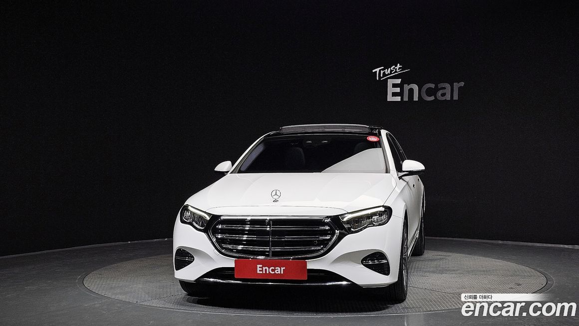 Mercedes-Benz E-Class E220d 4MATIC Exclusive, 2024