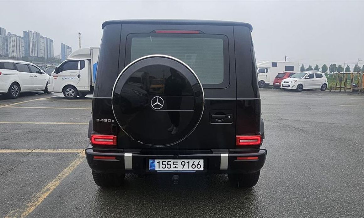 Mercedes-Benz G-Class G450d, 2025