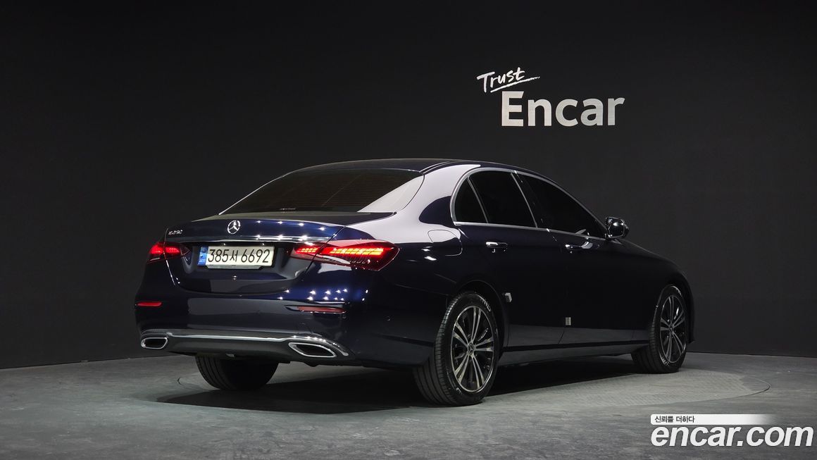Mercedes-Benz E-Class E250 Avantgarde, 2022