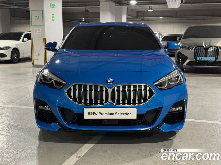 BMW 2-Series 220i M Sports, 2023