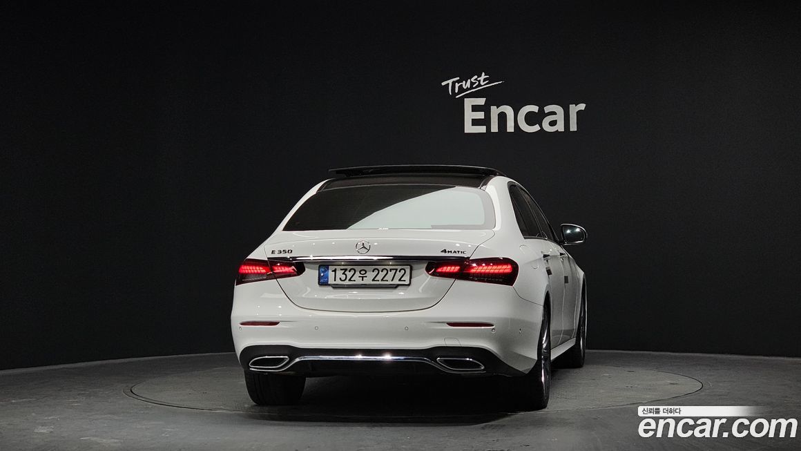 Mercedes-Benz E-Class E350 4MATIC AMG Line, 2022