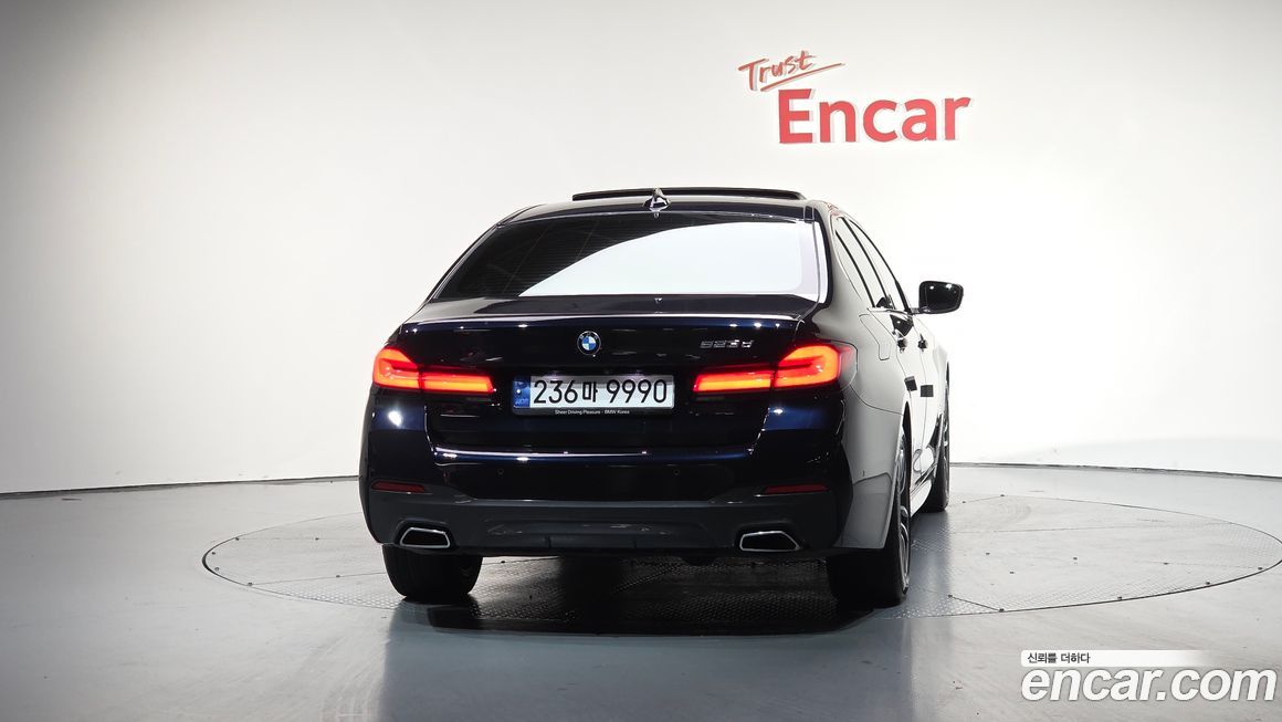 BMW 5-Series 523d M Sport, 2023