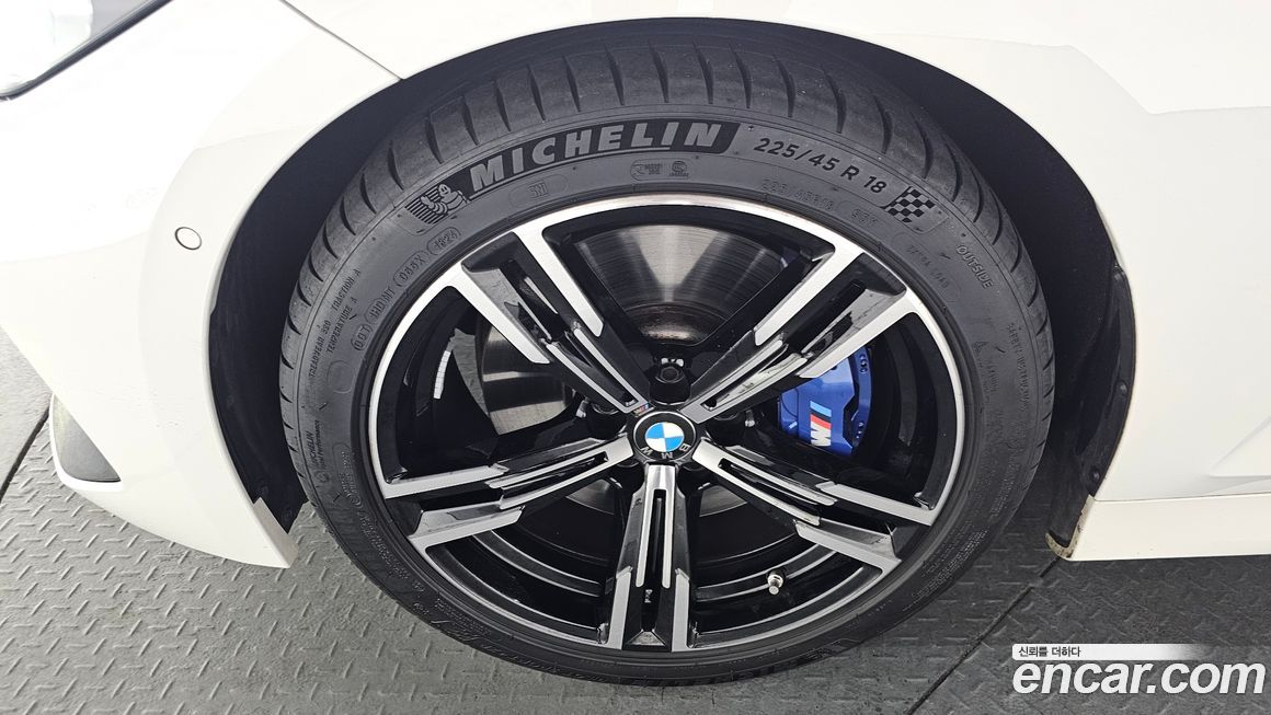 BMW 3-Series 320d Touring M Sport, 2024