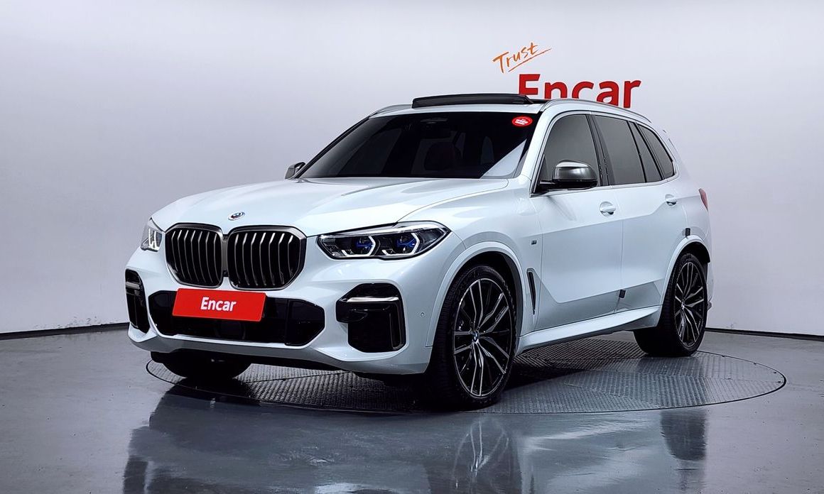 BMW X5 M50i, 2022