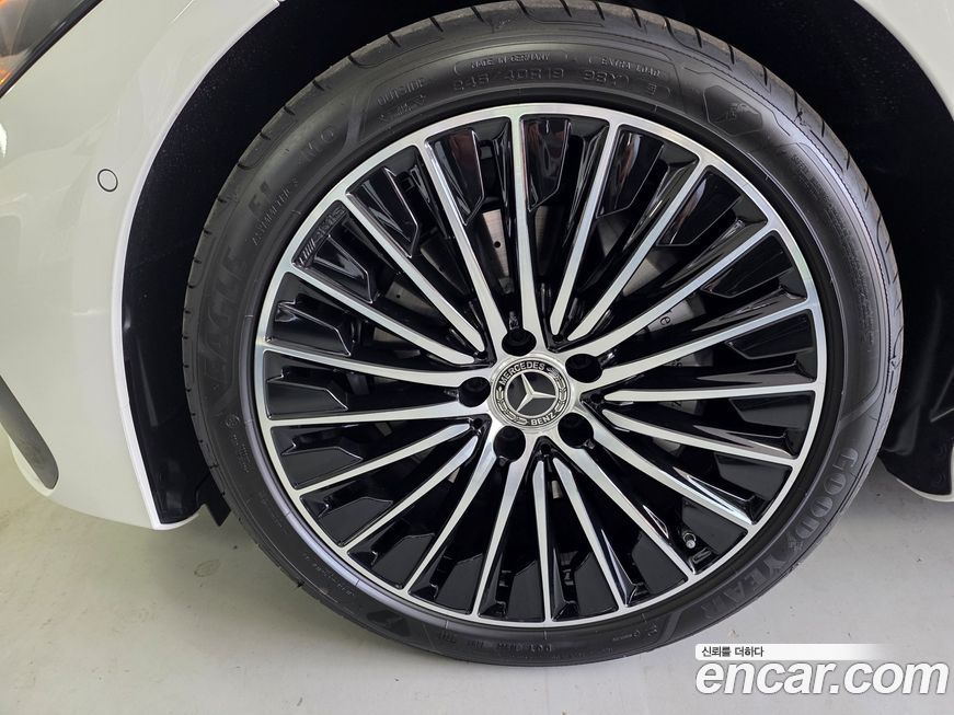 Mercedes-Benz CLE-Class CLE200 Coupe, 2026