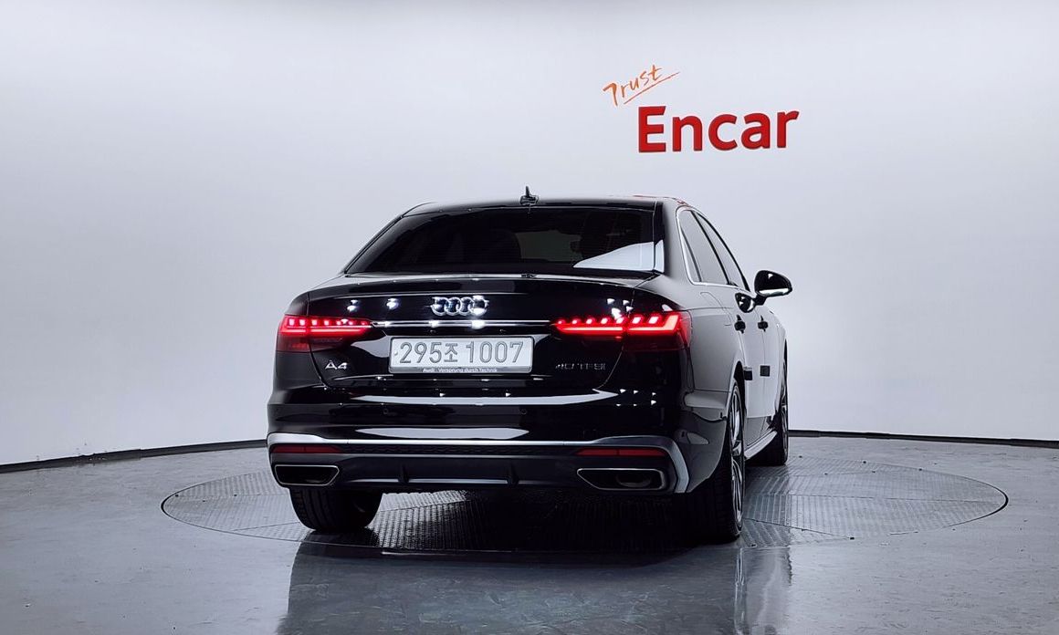 Audi A4 40 TFSI Premium, 2023