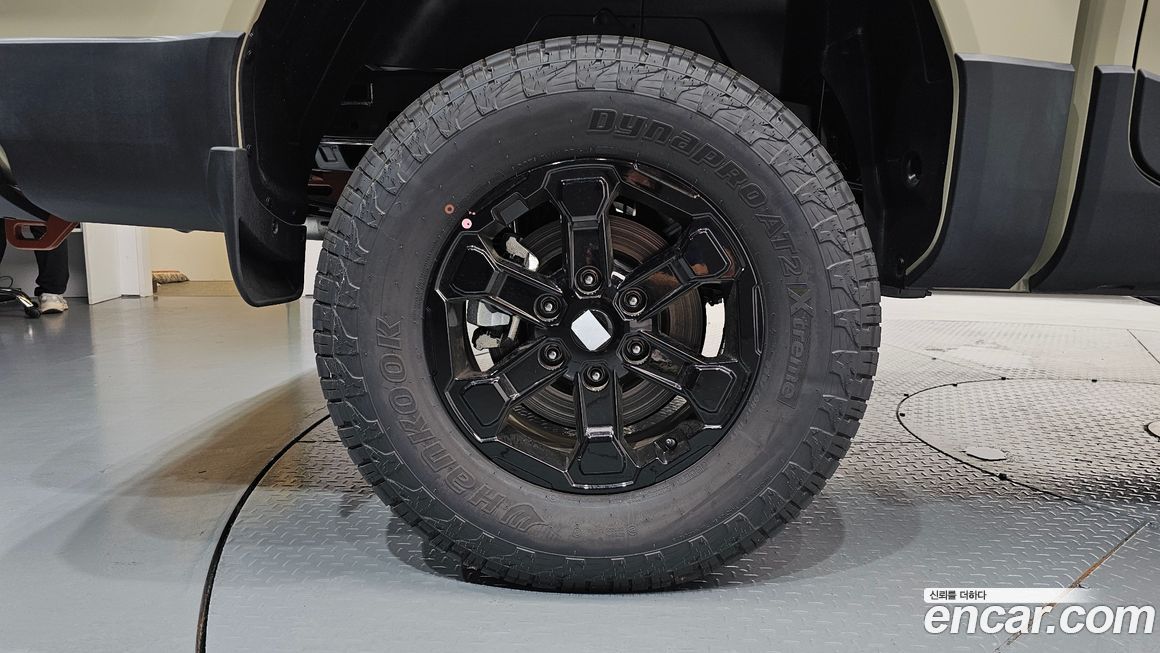 Kia Tasman 2.5T Gasoline 4WD, 2026